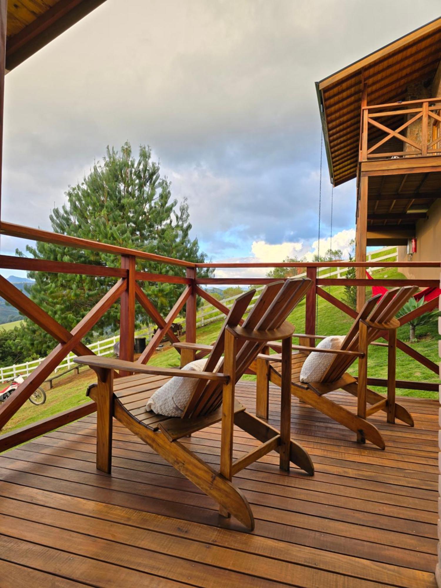 Quarto Família com Vista para a Montanha